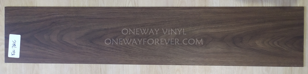 Motif Vinyl Korea di Bali