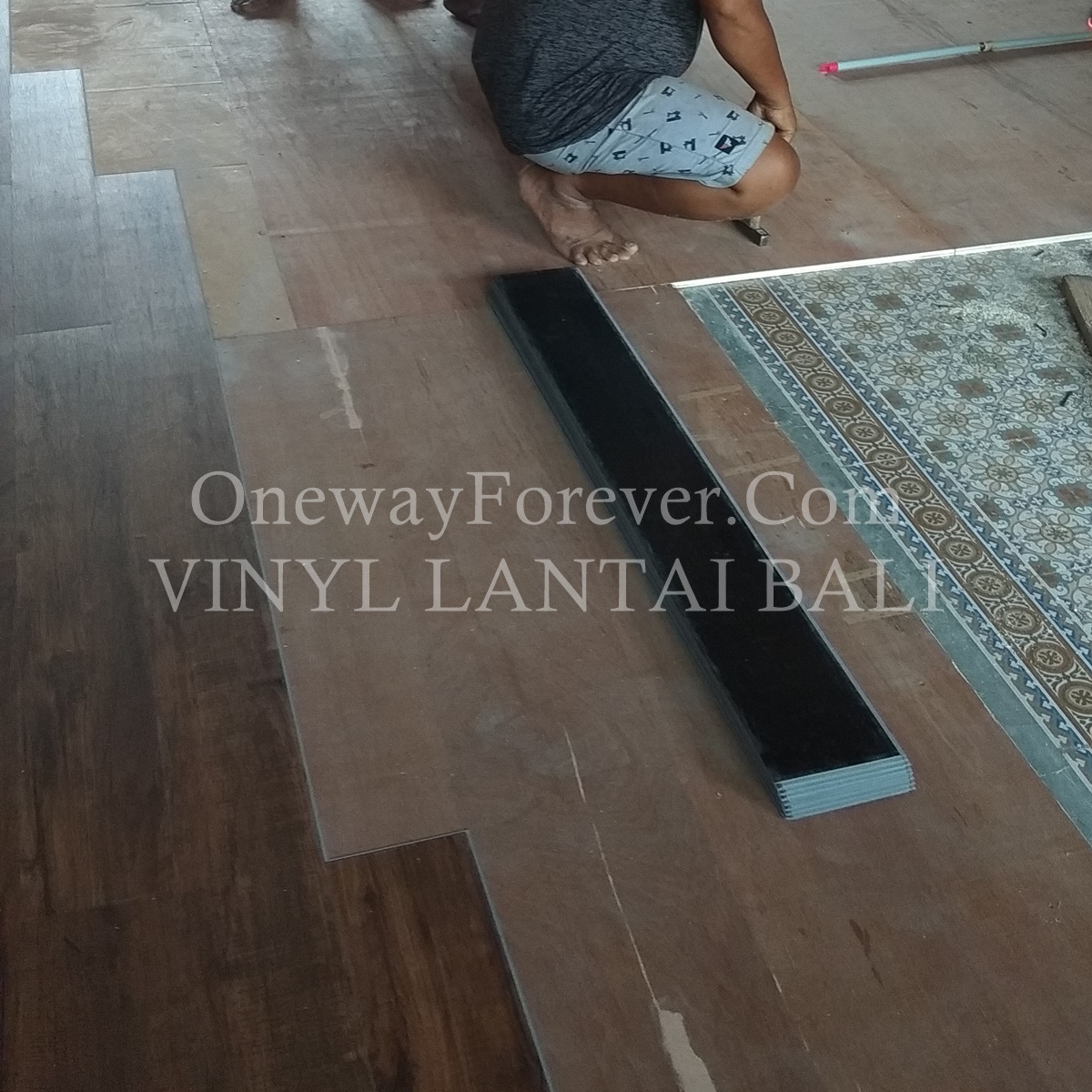 vinyl lantai di bali